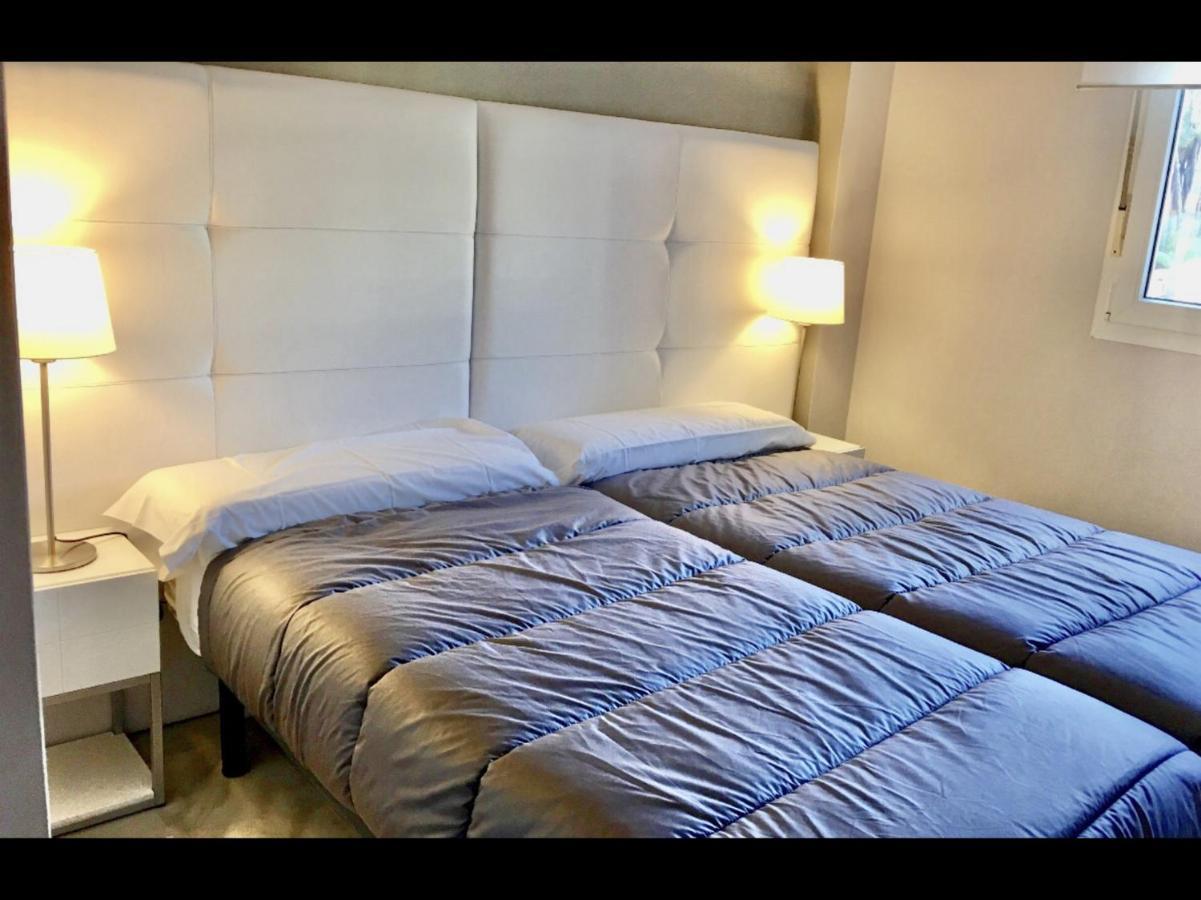 Mi Capricho A16 Beachfront Apartment Sitio de Calahonda Luaran gambar